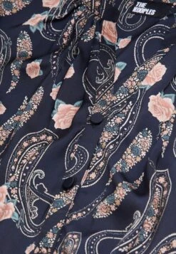 Femelle Vêtements Boutique -Femelle Vêtements Boutique 6a80d2bc4ca248268a83f36329078a82