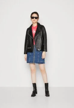 Femelle Vêtements Boutique -Femelle Vêtements Boutique 855c75bab6cb46378b6a4304afaa8dd6